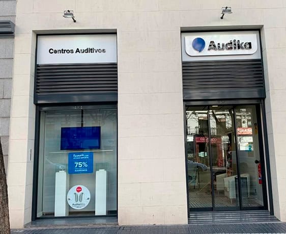 Fachada de Audika en Barrio de Goya - Madrid - Centro auditivo con 1 hora de parking gratis en Parking Martínez Goya en primera revisión auditiva
